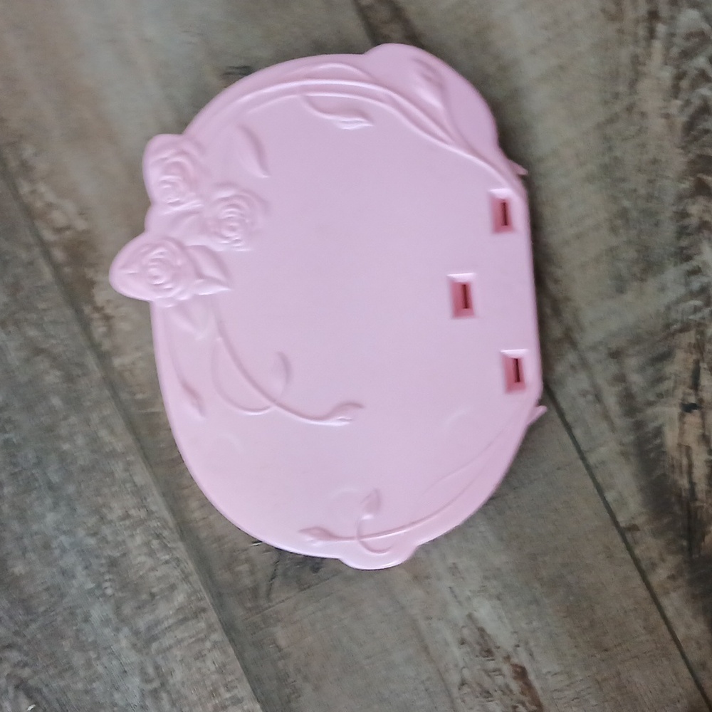 Barbie sweet roses ribbons headboard